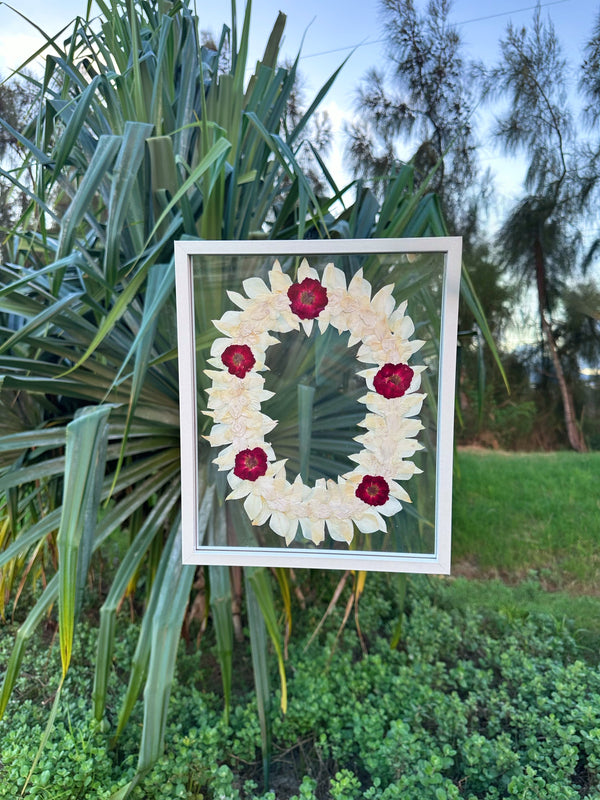 White & Red Lei