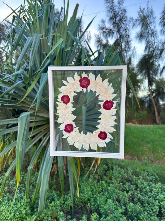 White & Red Lei